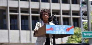 Maxine Waters Says Trump Should Be Investigated