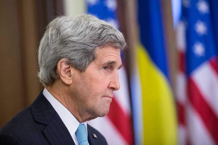 John Kerry Pledges to Rid US of Coal Despite Enormous Cost