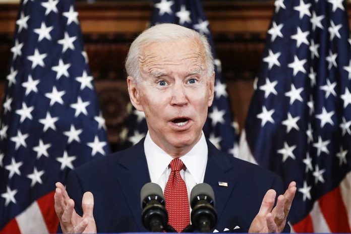 Former White House Doctor Says It's Time for Biden's Mental Test