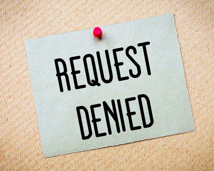 260225966 featured image Note with request denied message pinned up