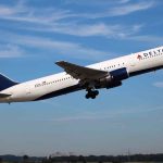 Why a Delta Pilot’s Bold Decision Changed the Course of a Flight Delta airplane taking off from runway
