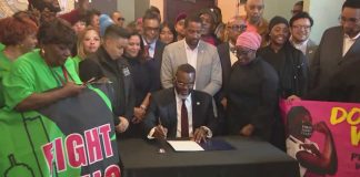 Veto Shock: Chicago Wage Fight Explodes