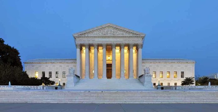 shutterstock_135286625 The U.S. Supreme Court building illuminated at night