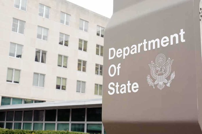 shutterstock_179052941 Department of State sign outside office building