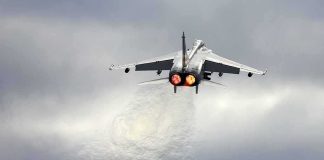 SR-71 Fuel Too STUBBORN To Light — The Fix Was WILD fighter jet taking off with afterburners glowing